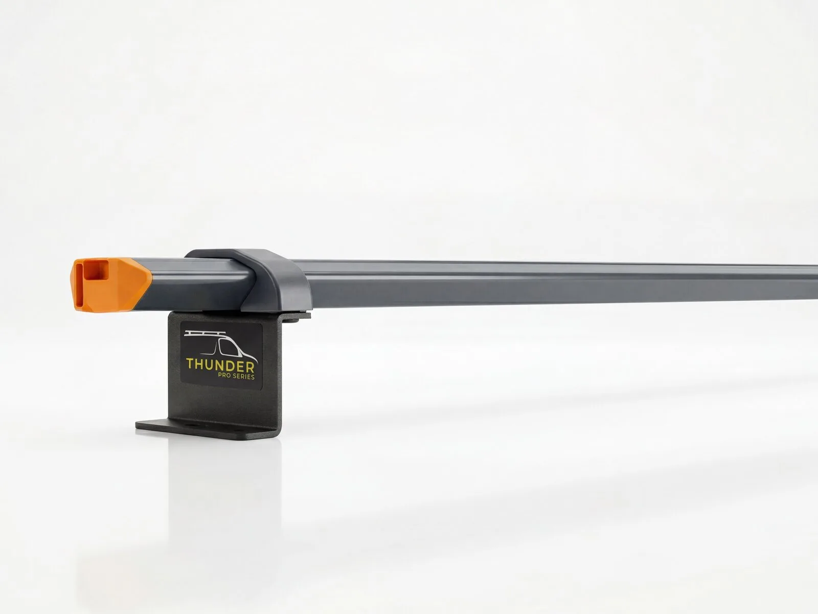 Thunder Pro Series sobre furgoneta comercial