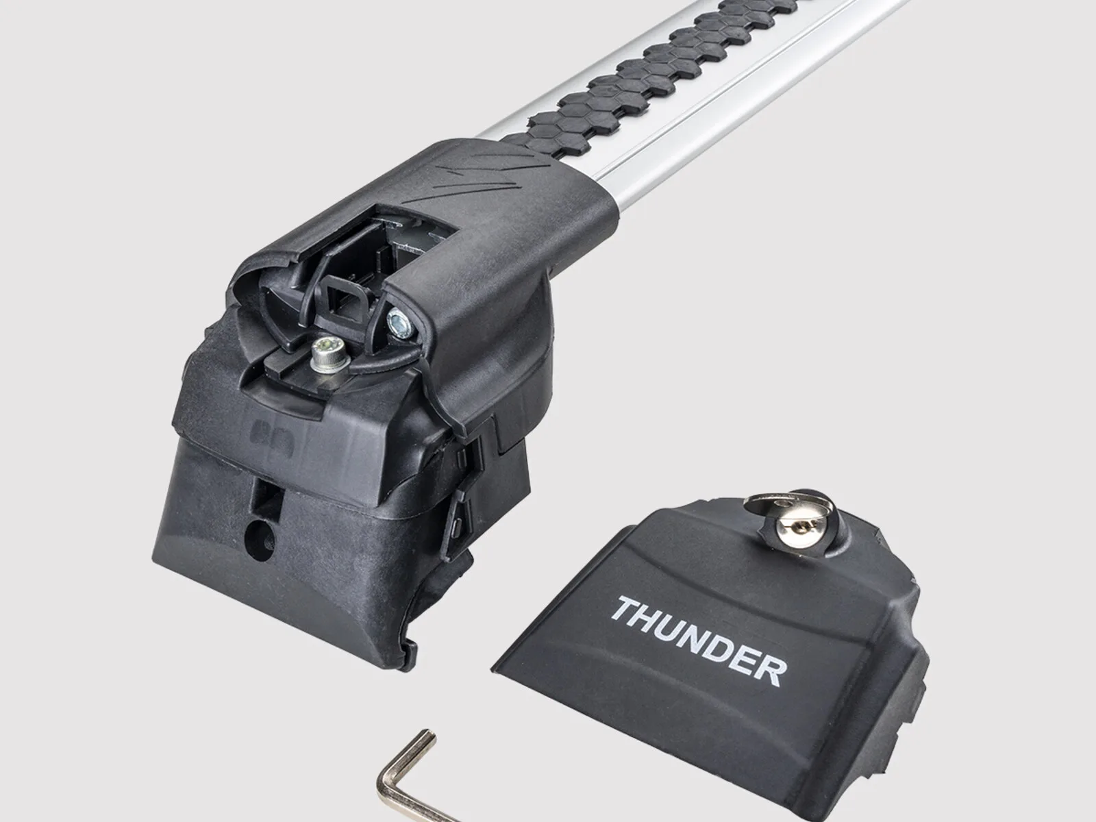 Thunder TRX2 en plata satinada, primer plano